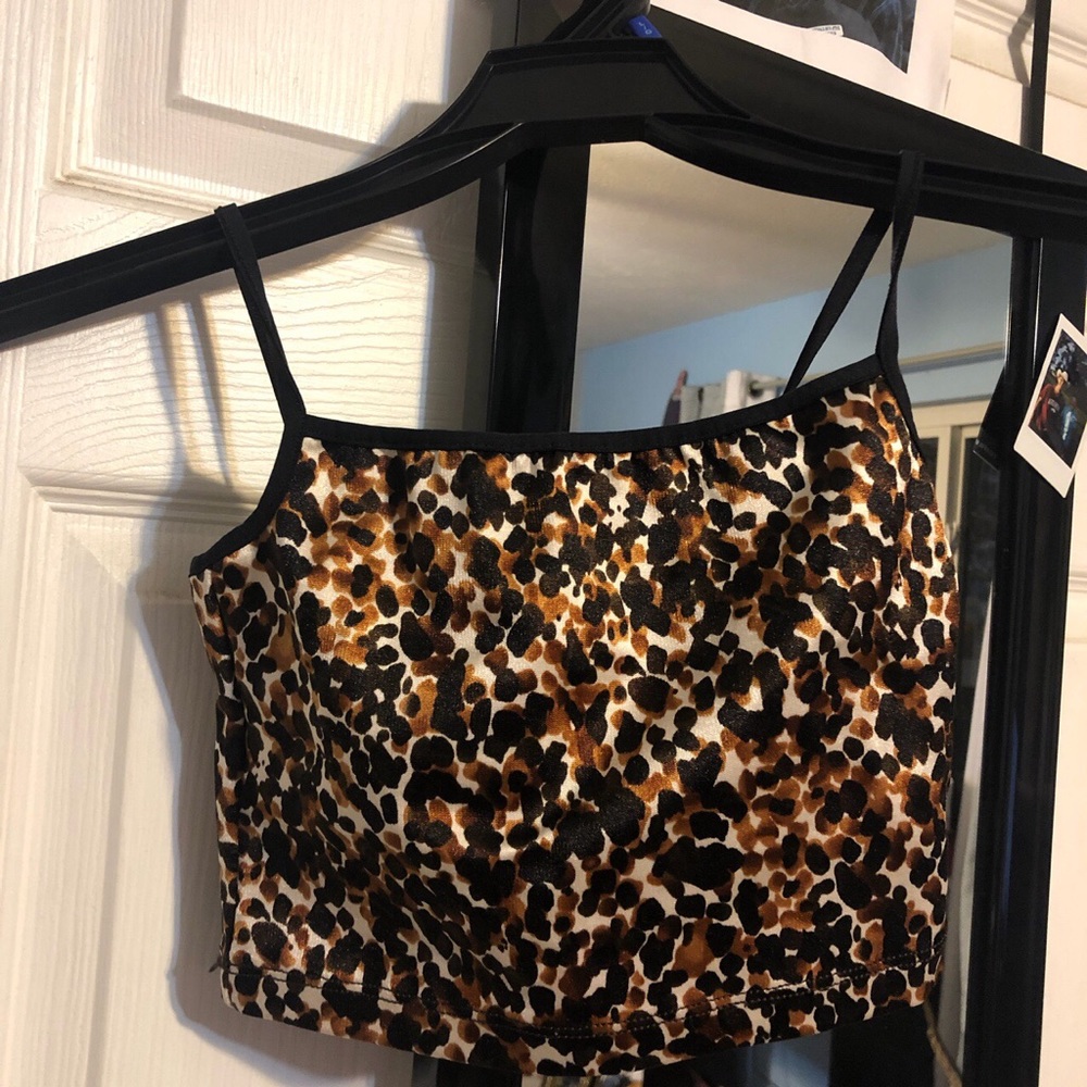 Patterned crop top